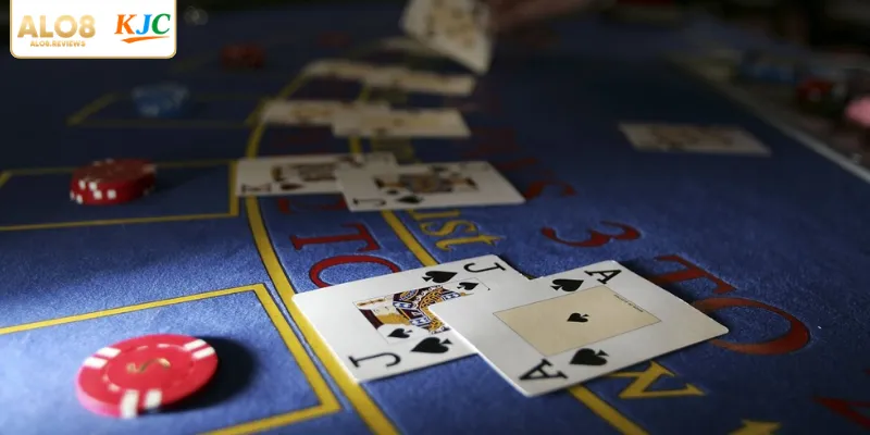 Sảnh game bài sở hữu giao diện đồ họa sang trọng và vô cùng tinh tế